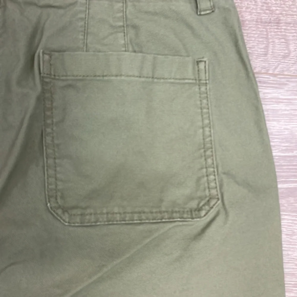 NWOT Talbots Relaxed Pants Olive Green 10 - Picture 14 of 14